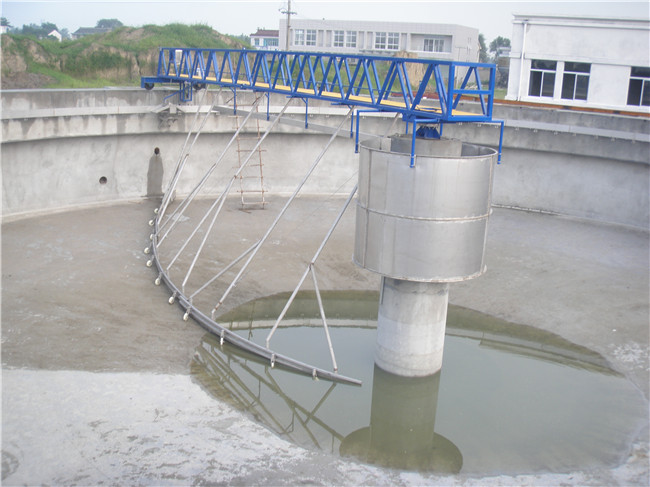 JBG半橋式周邊傳動刮泥機 JBG半橋式周邊傳動刮泥機